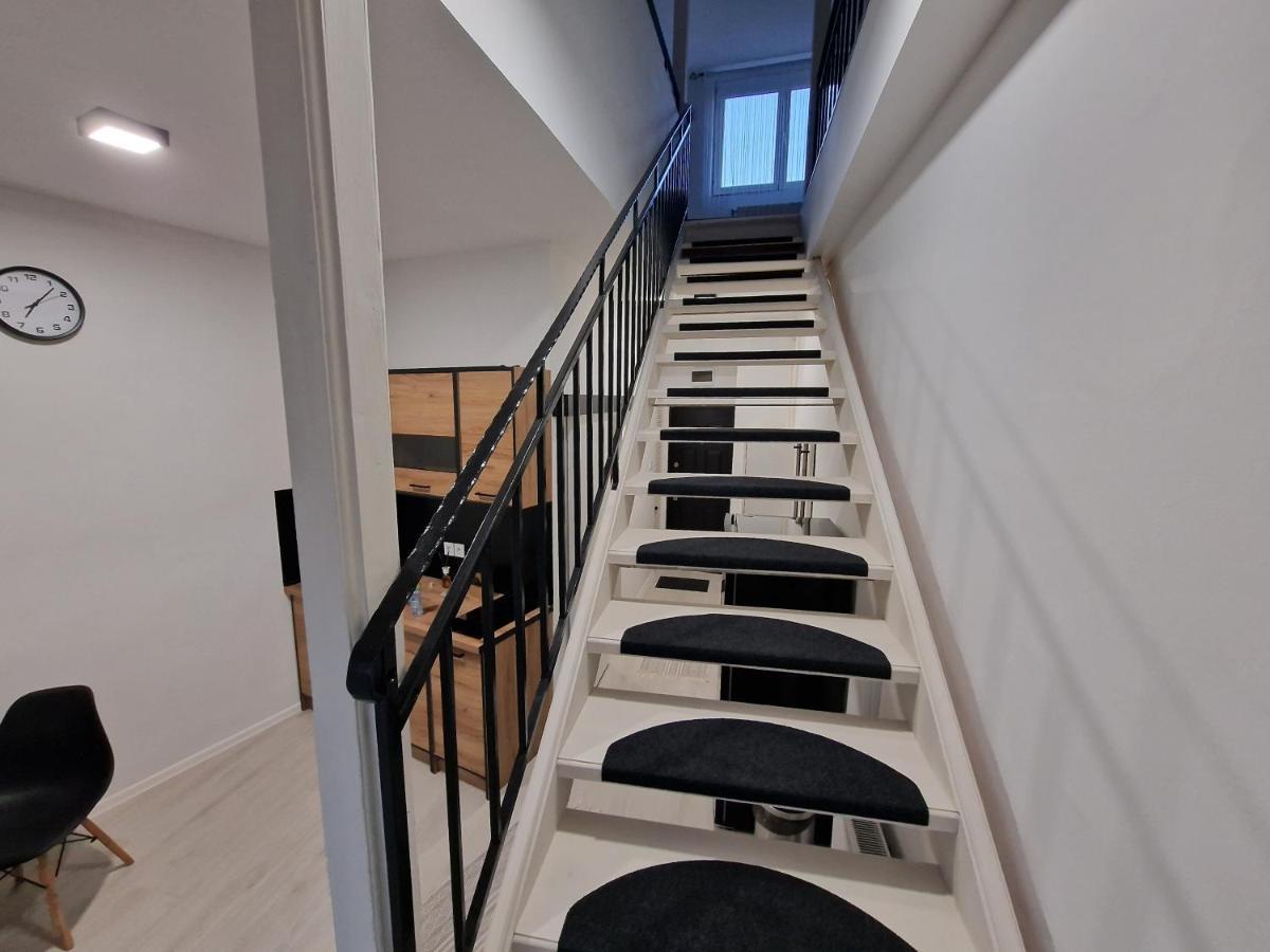 Schmidt Apartman Miskolc Belvarosaban Экстерьер фото